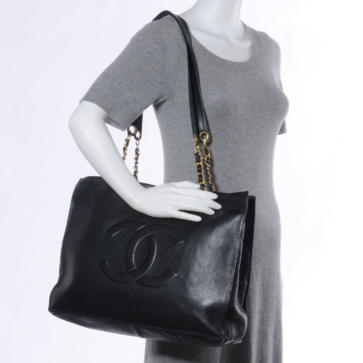 Chanel Caviar CC Shoulder Bag Black 2 of 6
