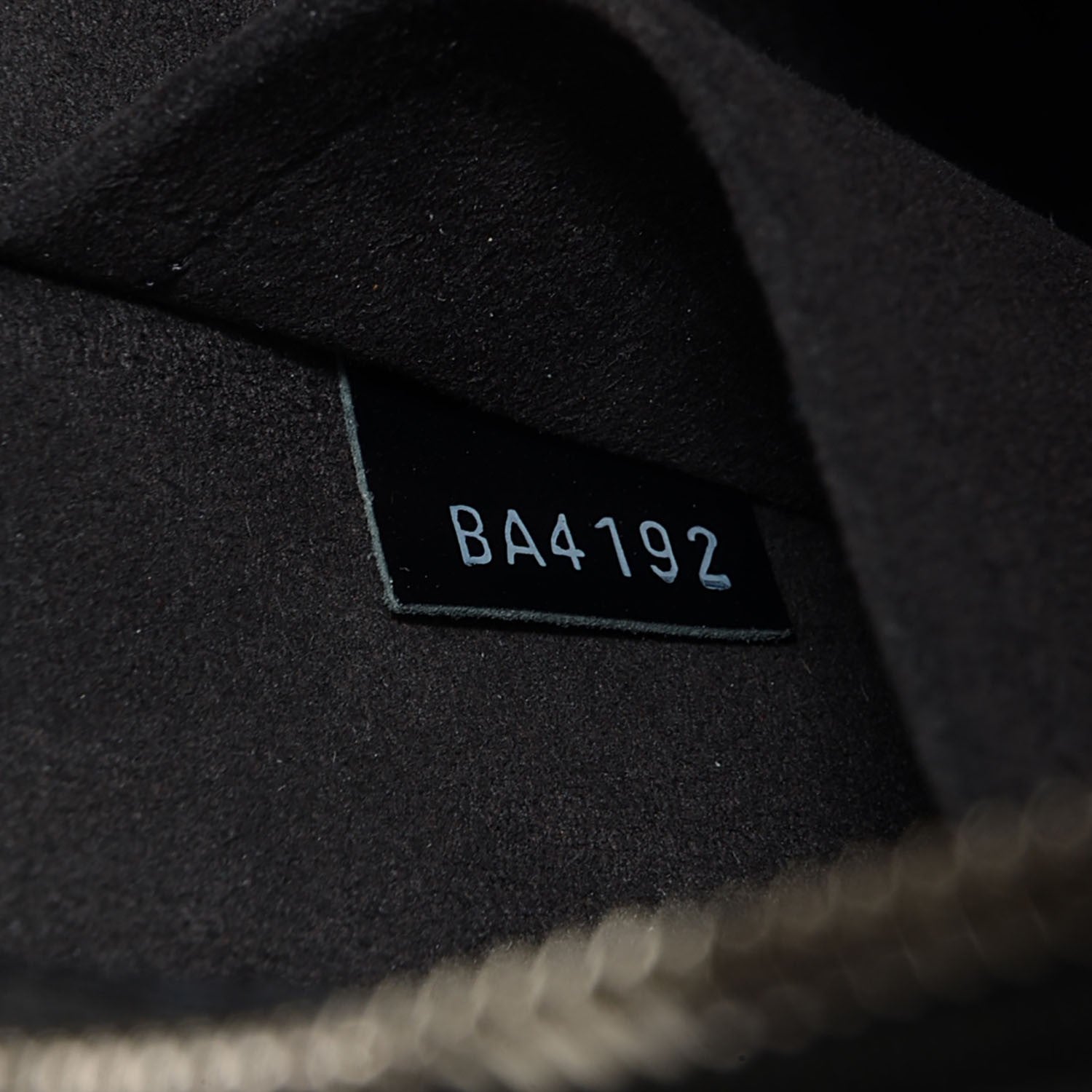 Louis Vuitton Electric Epi Alma GM Black 7 of 7