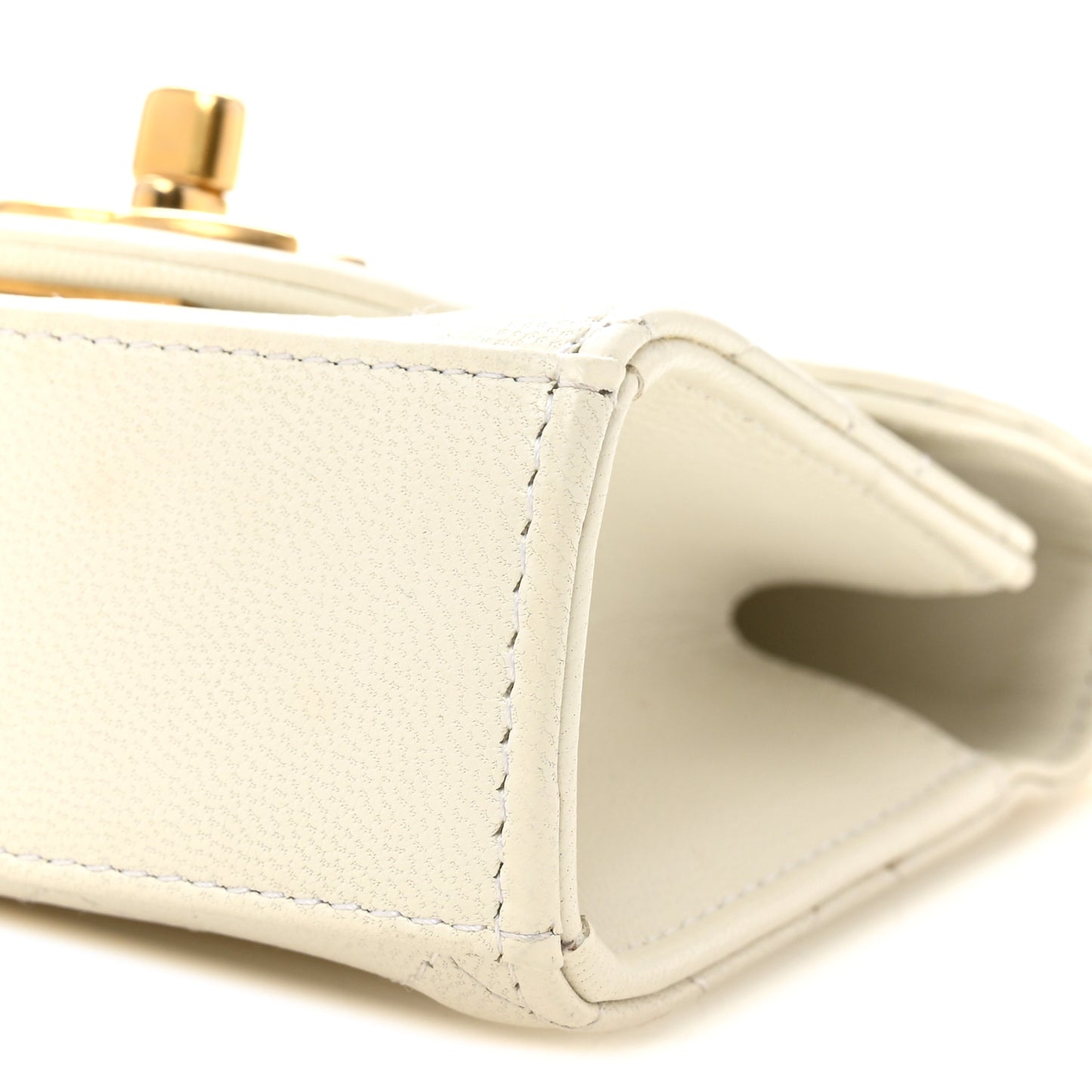 Goatskin Chic Pearls Clutch On Chain White