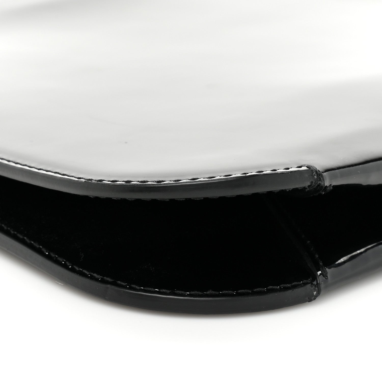 Saint Laurent Patent Calfskin Sadie Shoulder Bag Black 8 of 8