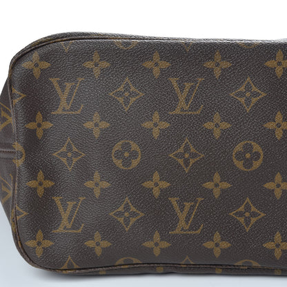 Louis Vuitton Monogram Neverfull MM 14 of 16