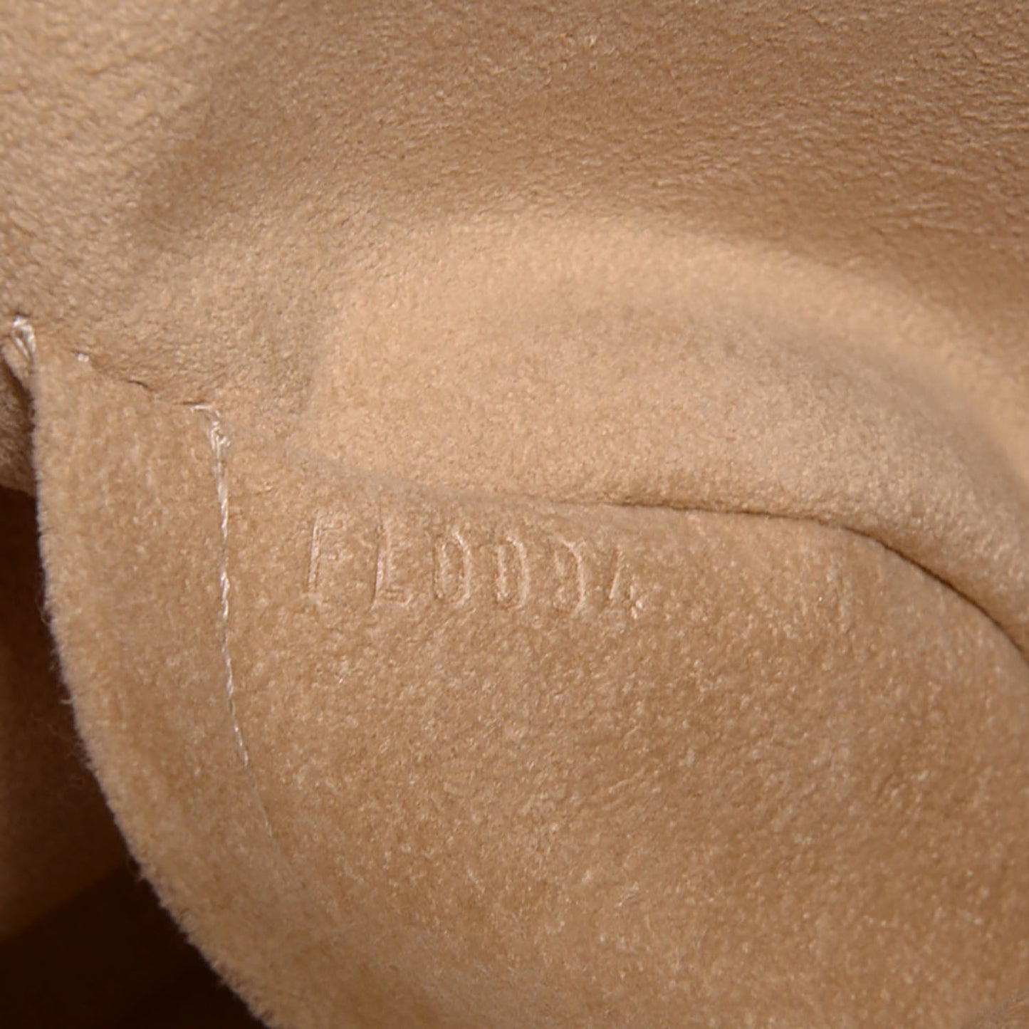 Monogram Theda GM