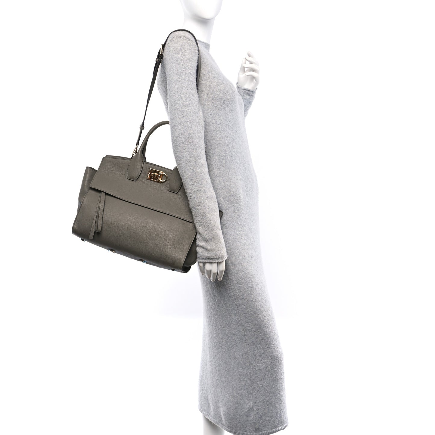 Calfskin Large Studio Soft Bag Verde Olivo