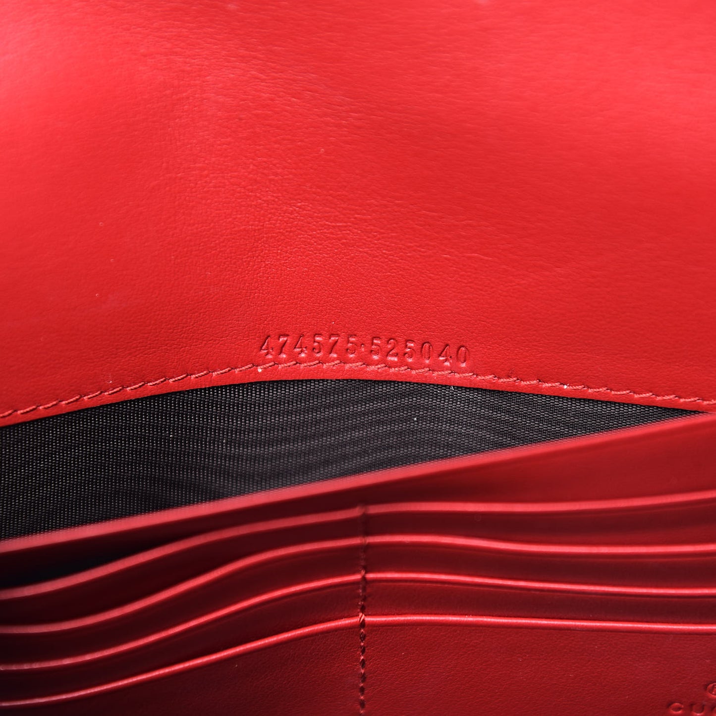 Calfskin Matelasse GG Marmont Chain Wallet Hibiscus Red