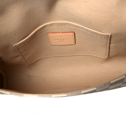 Louis Vuitton Damier Azur Favorite PM 5 of 11