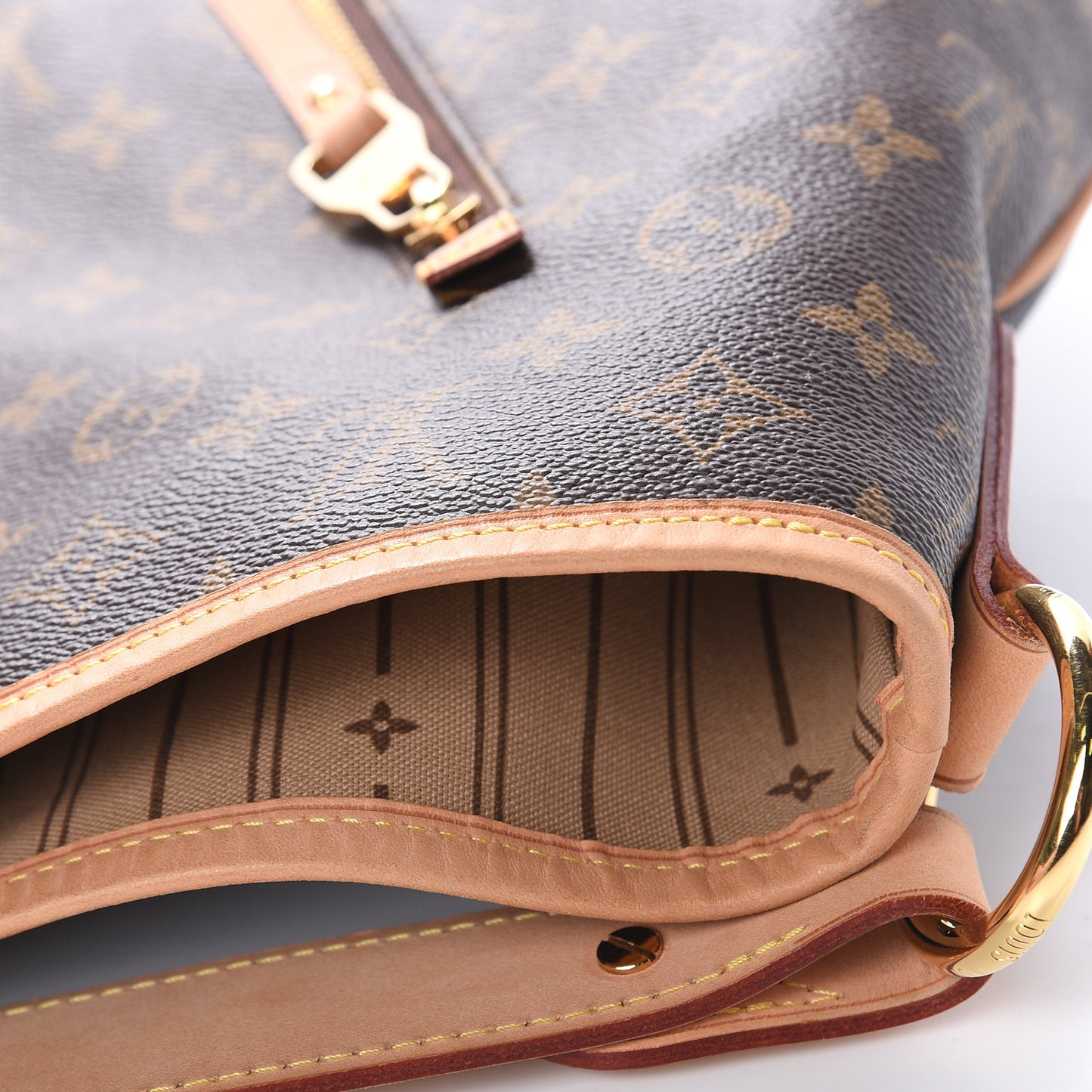 Monogram Delightful GM