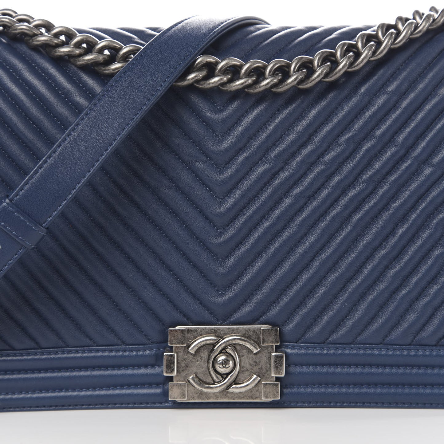 Wrinkled Lambskin Chevron Quilted New Medium Boy Flap Navy Blue