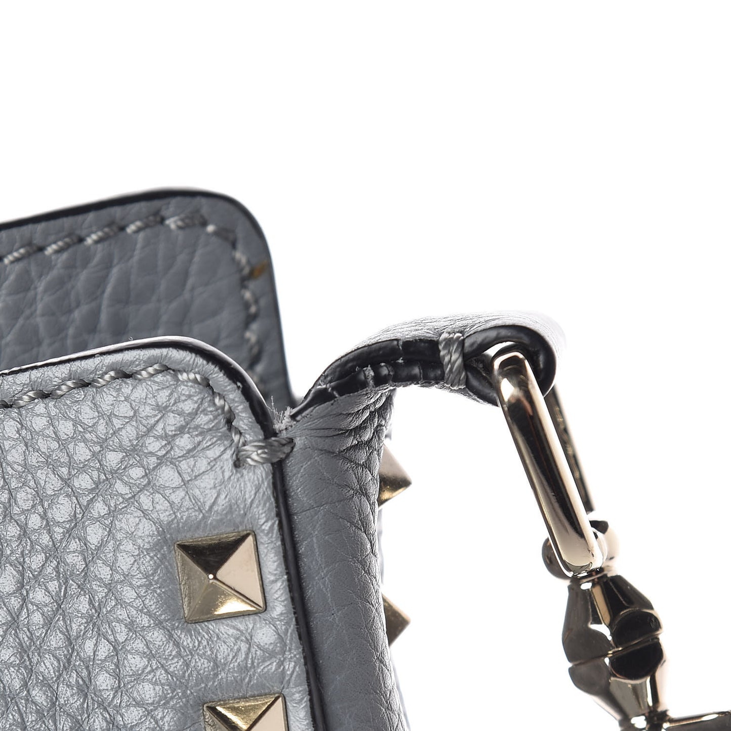 Pebbled Calfskin Large Rockstud Flip-Lock Messenger Bag Light Stone
