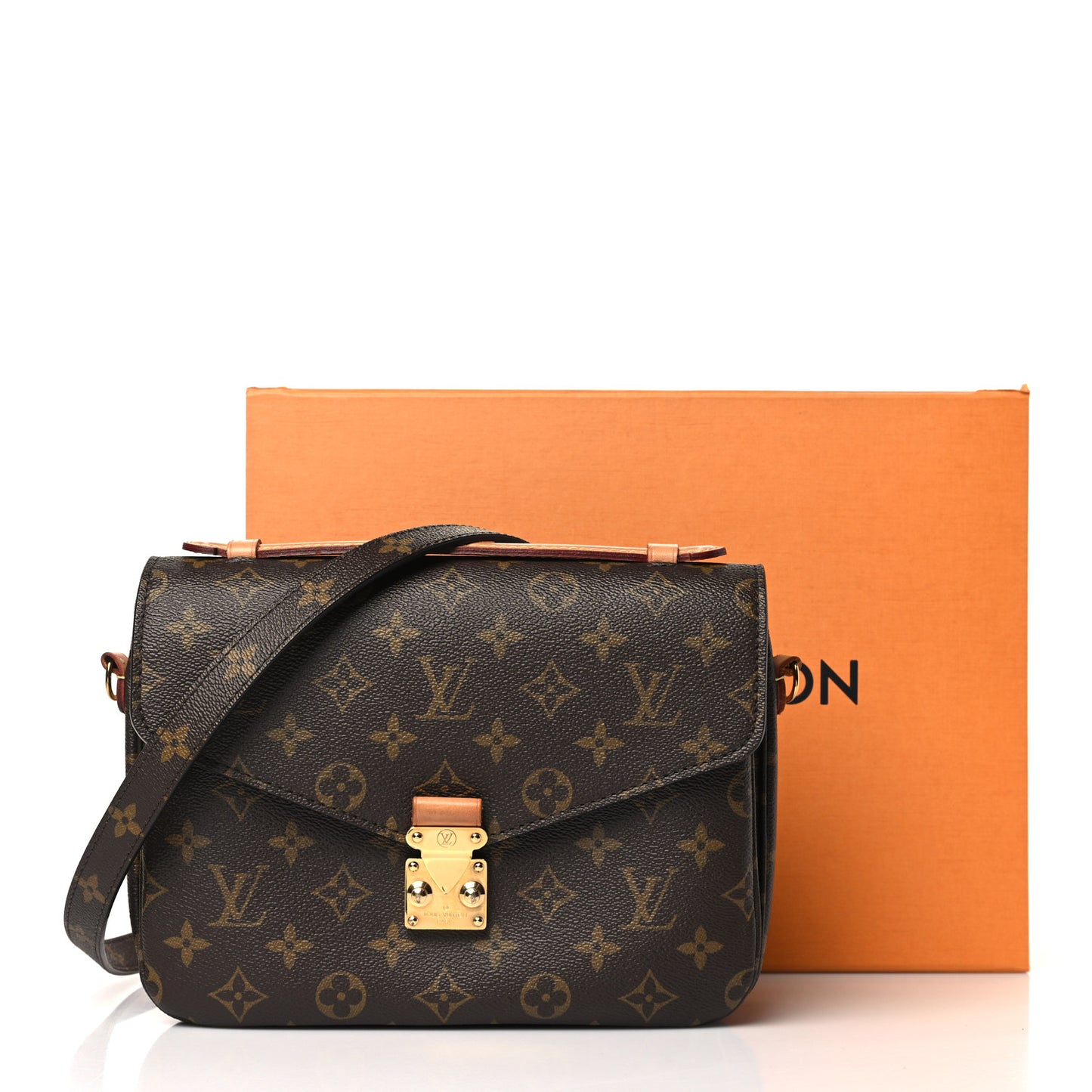 Monogram Pochette Metis