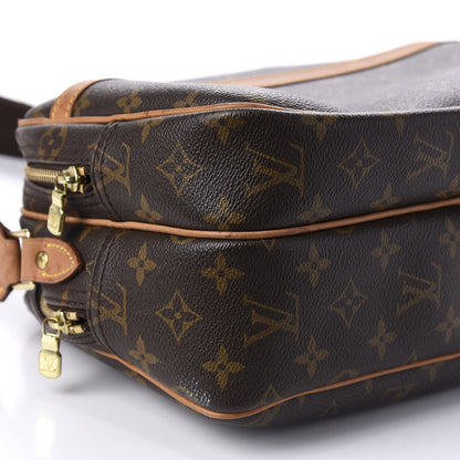 Louis Vuitton Monogram Reporter PM 7 of 11
