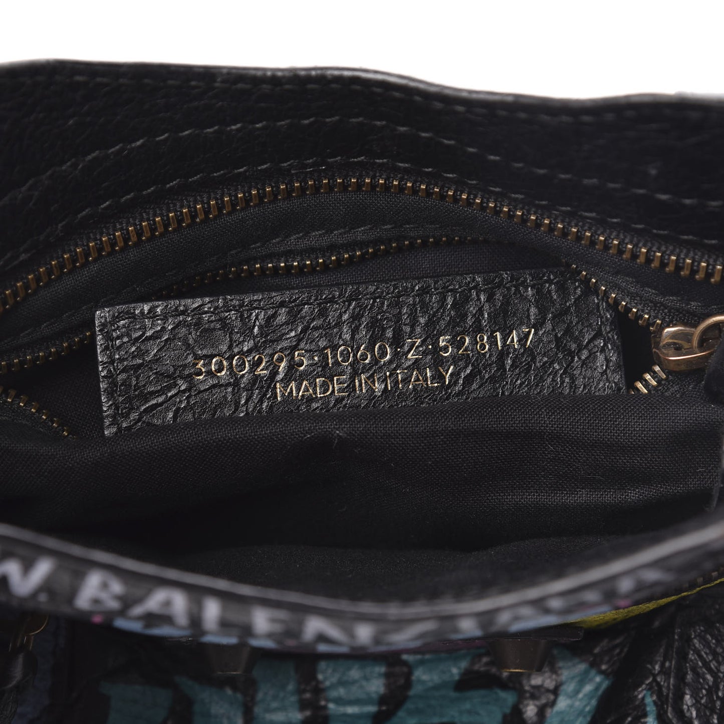 Agneau Arena Graffiti All Over Classic Hardware Mini City Black Multicolor