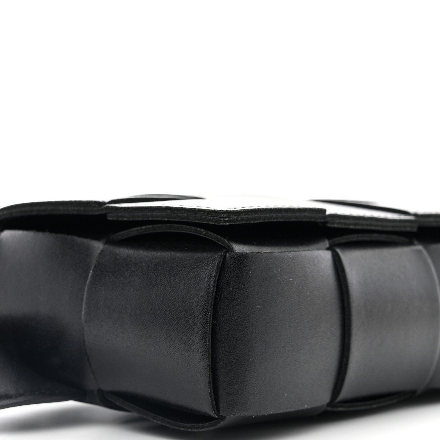 Bottega Veneta Nappa Maxi Intreccio The Belt Cassette Bag Black 8 of 10