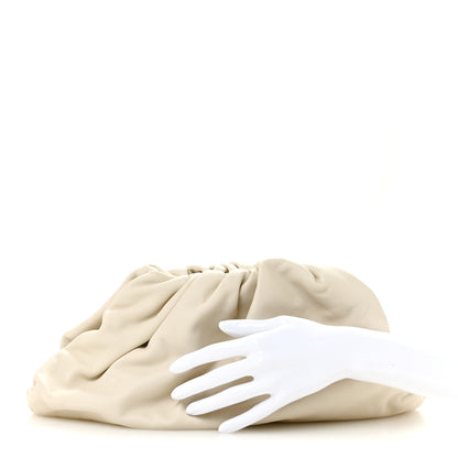 Bottega Veneta Smooth Butter Calf The Pouch Oversized Clutch Plaster 2 of 10