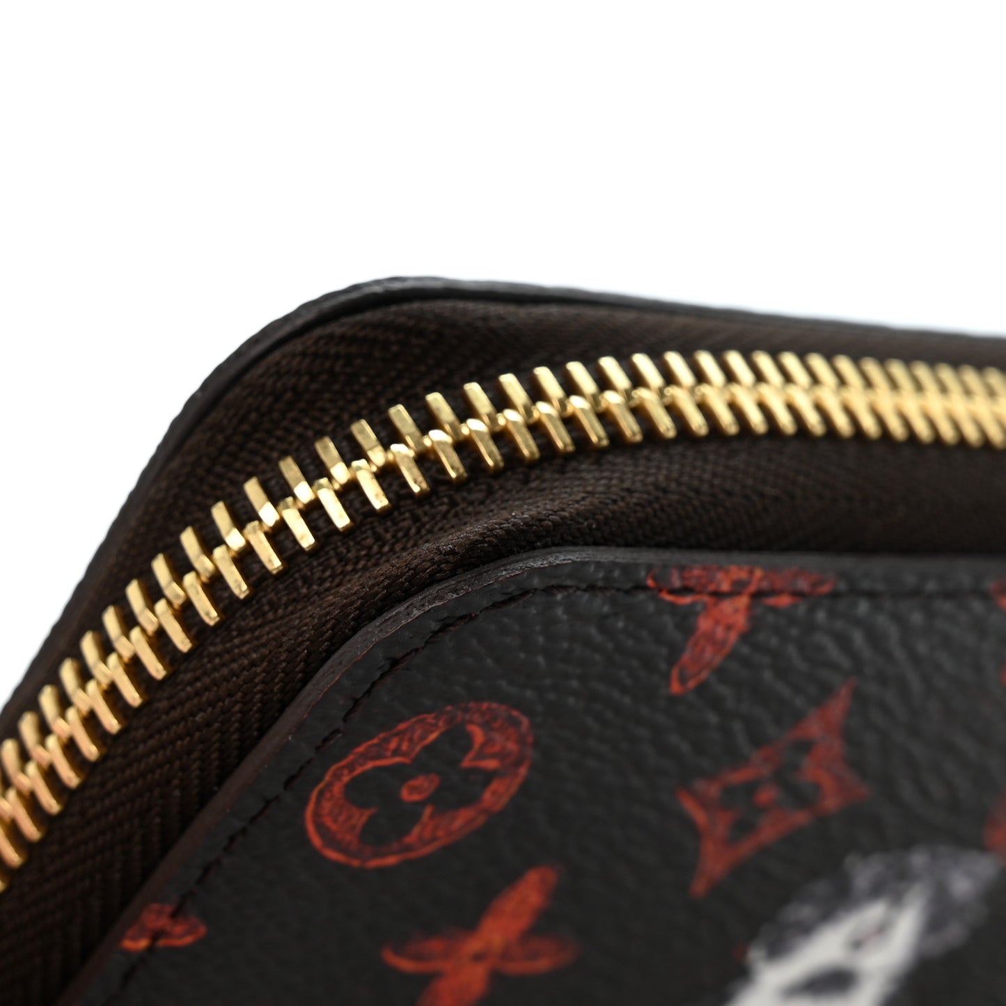 Catogram Zippy Wallet Marron