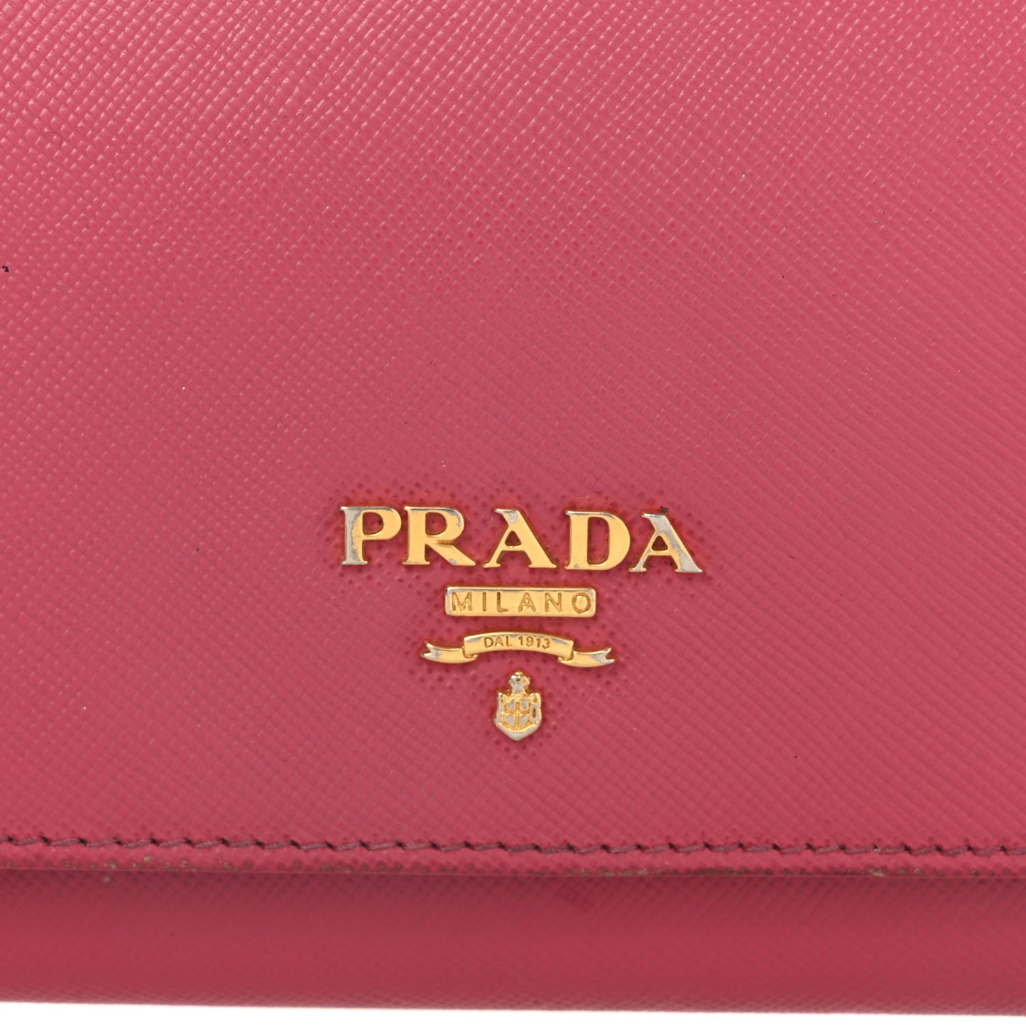 Saffiano Metal Oro Chain Wallet Peonia