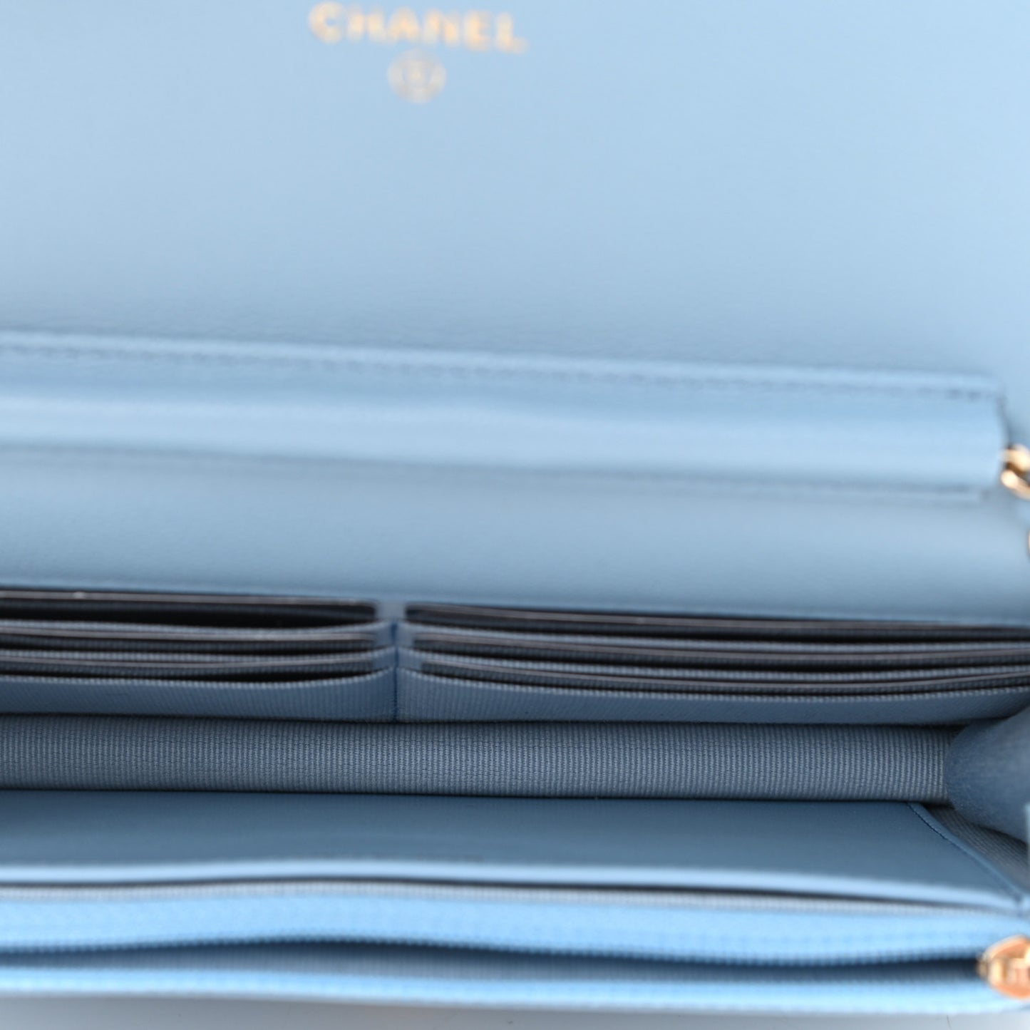 Caviar Quilted Crystal CC Wallet On Chain WOC Light Blue