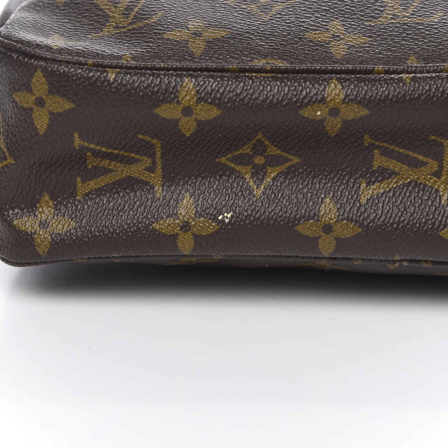 Louis Vuitton Monogram Trousse Toilette 23 9 of 11