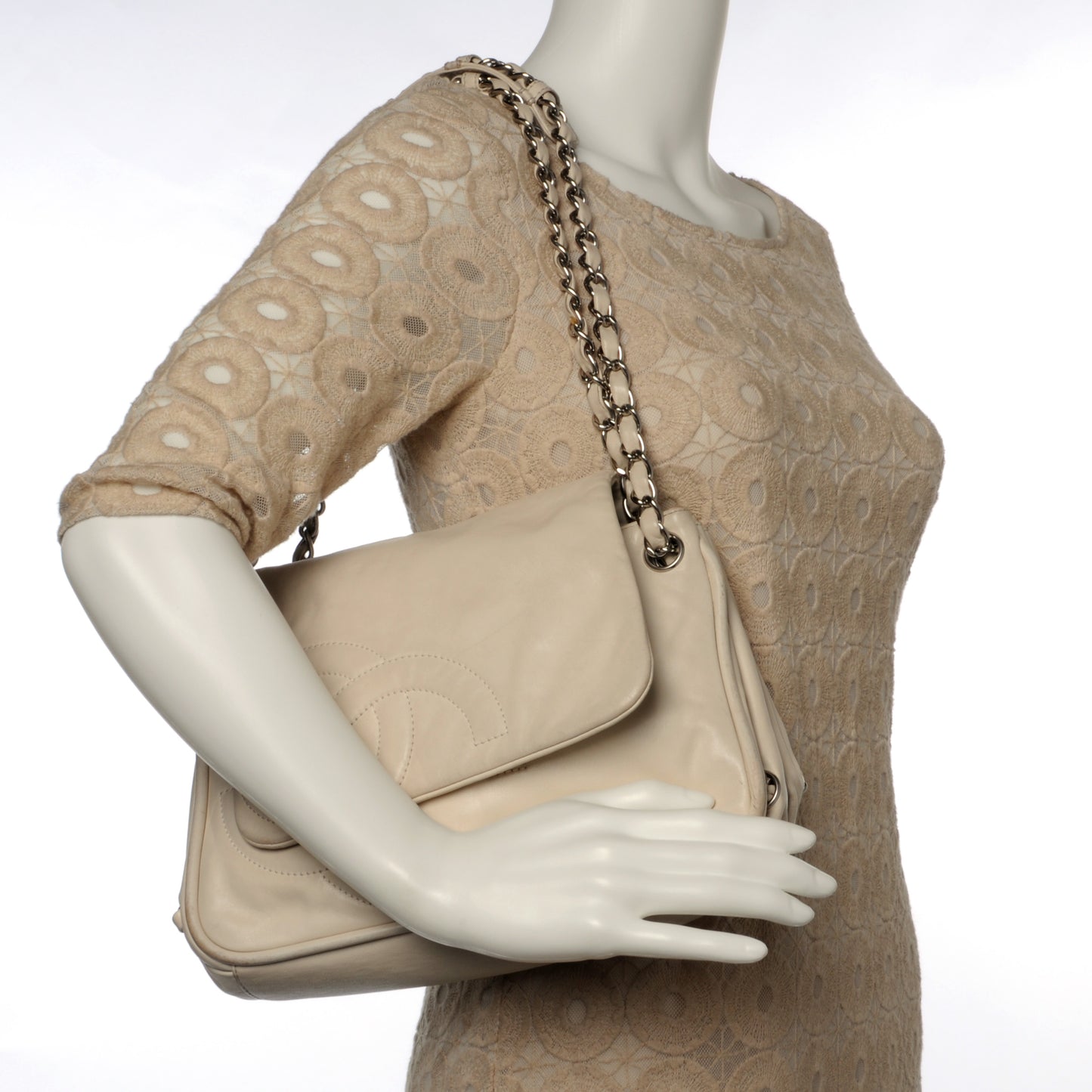 Leather Diagonal Ligne Flap Off White