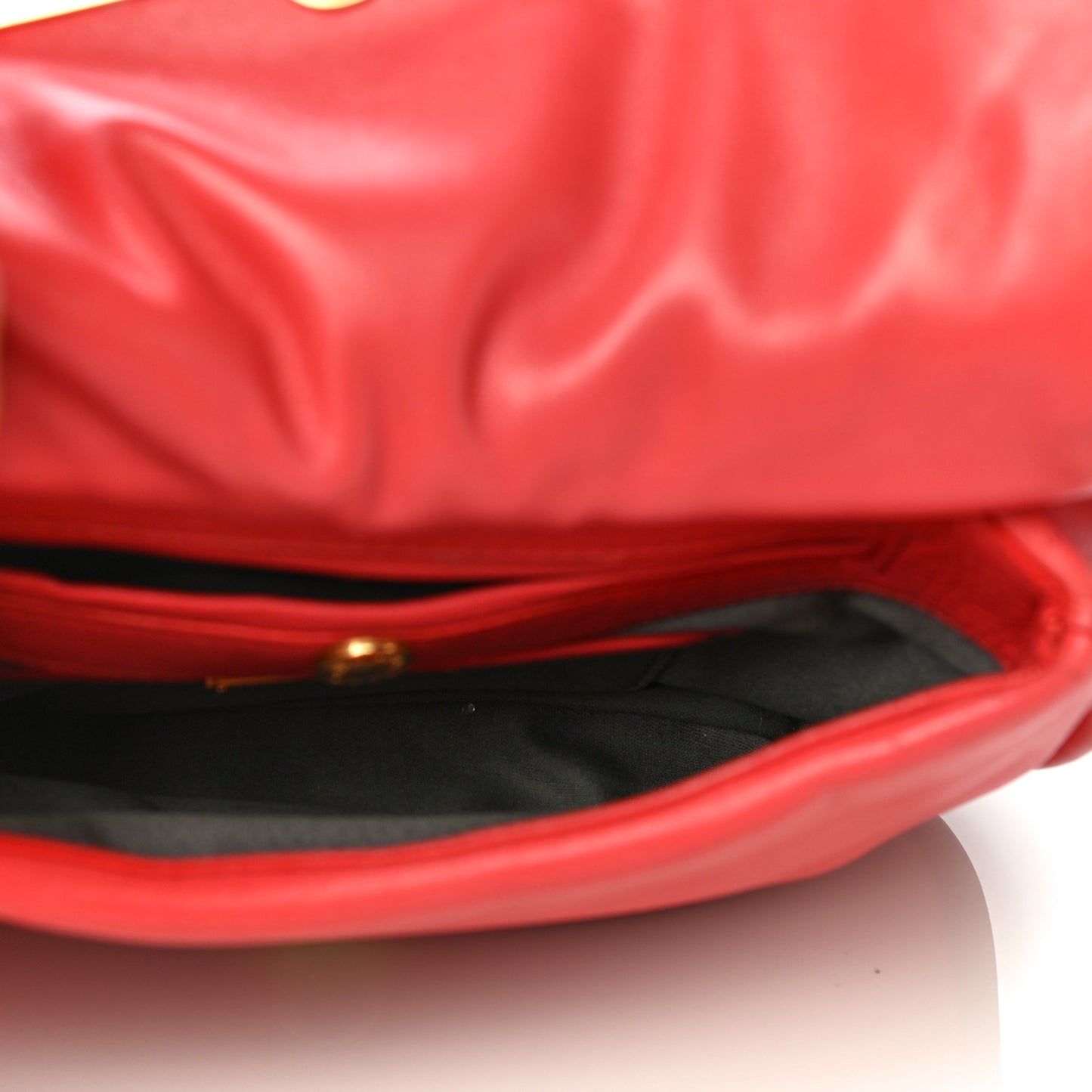 Nappa Shoulder Bag With Chain Red