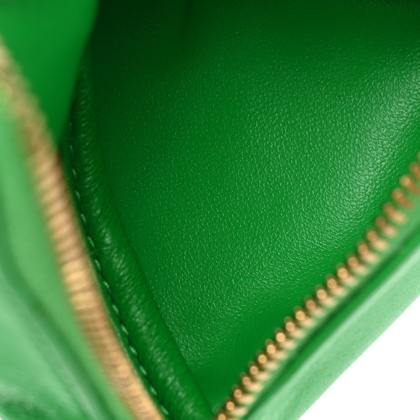 Nappa Intrecciato Pouch On Strap Parakeet