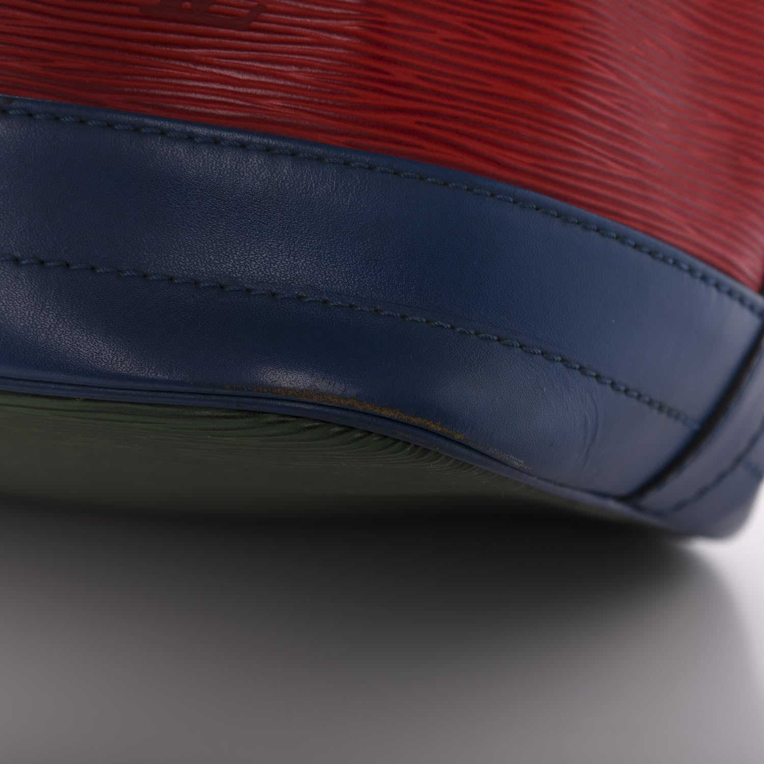 Louis Vuitton Epi Tri-Color Noe Castillan Red Toledo Borneo 12 of 14