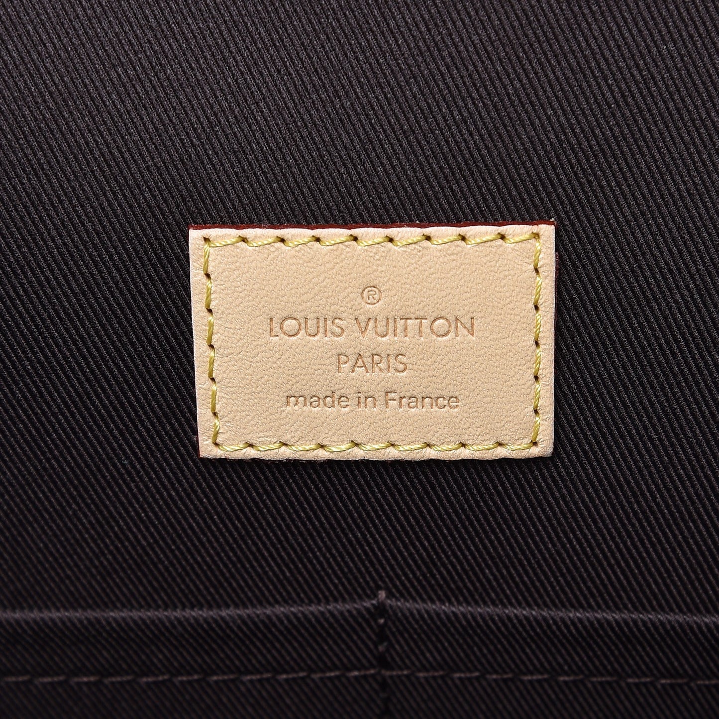 Monogram Cluny MM Papyrus Creme