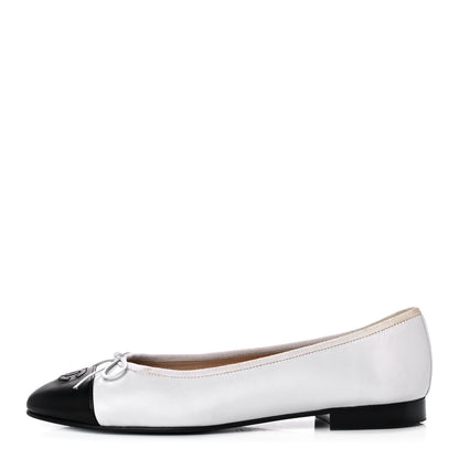 Chanel Lambskin Cap Toe CC Ballerina Flats 40.5 White Black 1 of 10