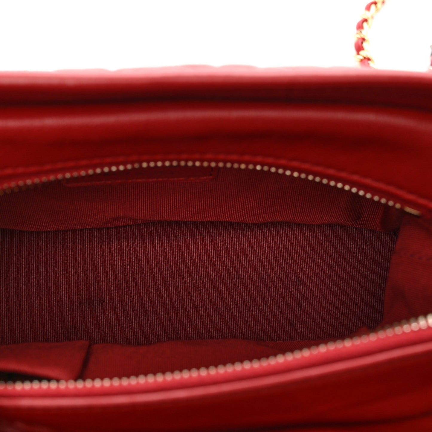 Aged Calfskin Quilted Small Gabrielle Logo Hobo Red