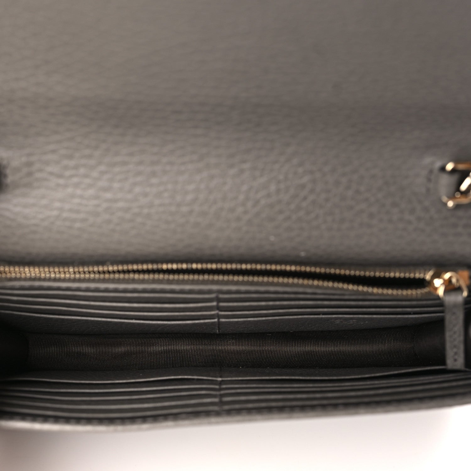 Gucci Dollar Calfskin Interlocking G Chain Wallet Loess 5 of 9