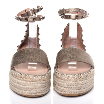 Valentino Garavani Metallic Grained Calfskin Rockstud Ankle Wrap Espadrille Flatform Sandals 39 Skin Natural 2 of 14