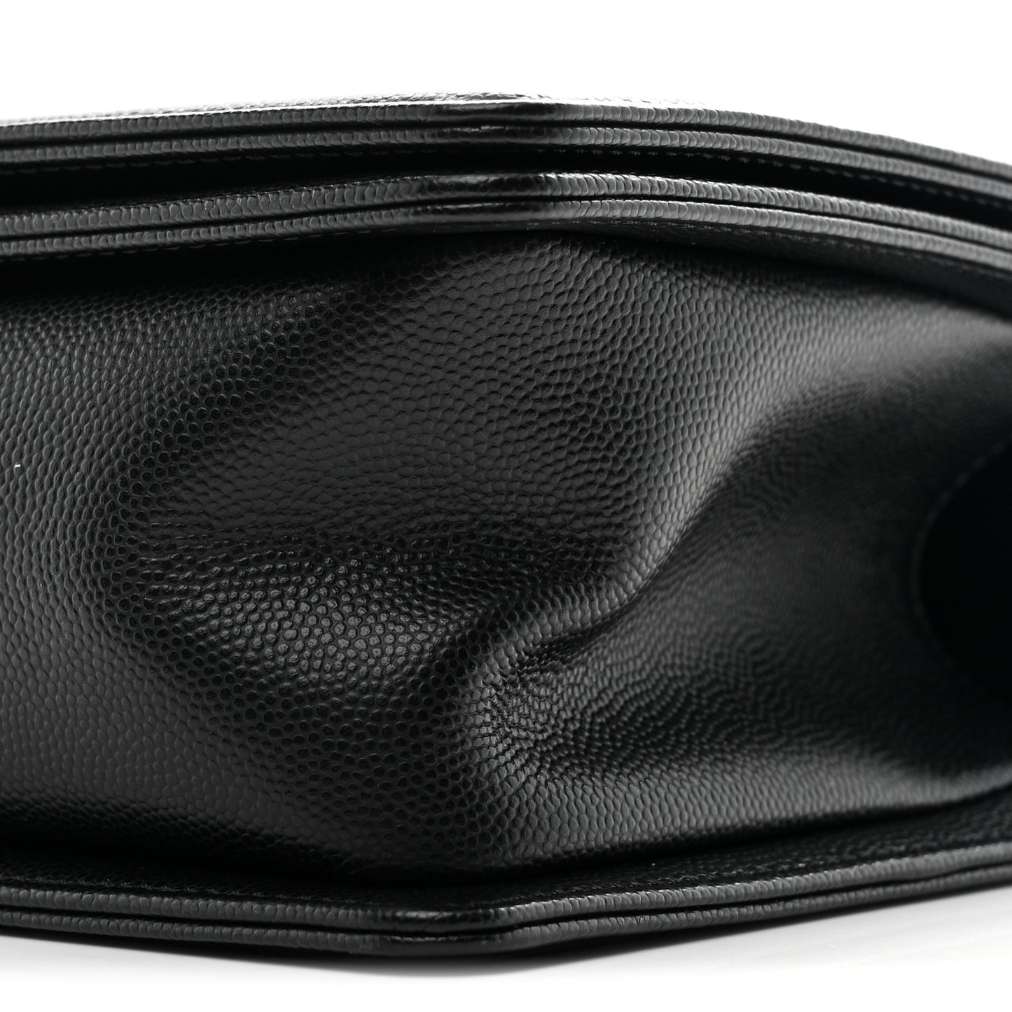 Caviar Quilted Medium Boy Flap Black