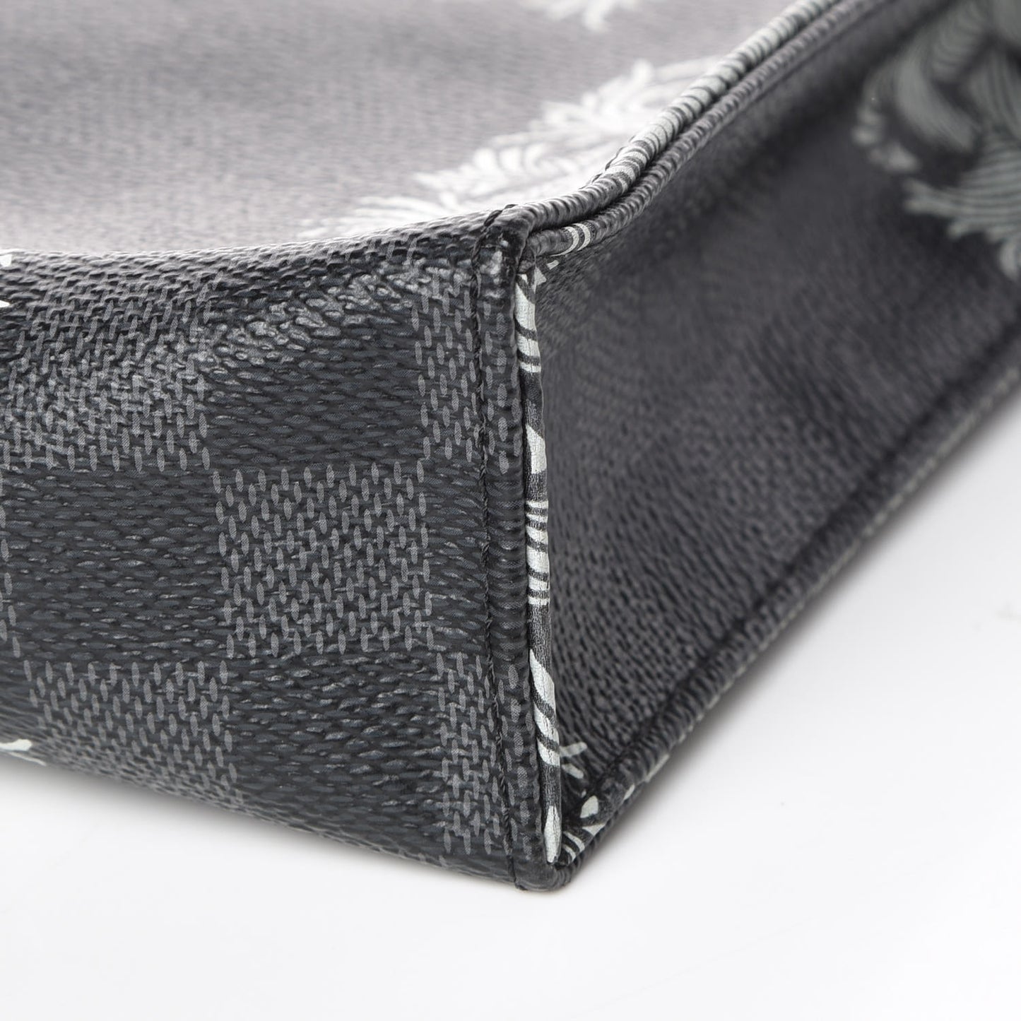Damier Graphite Rope Pochette Voyage White