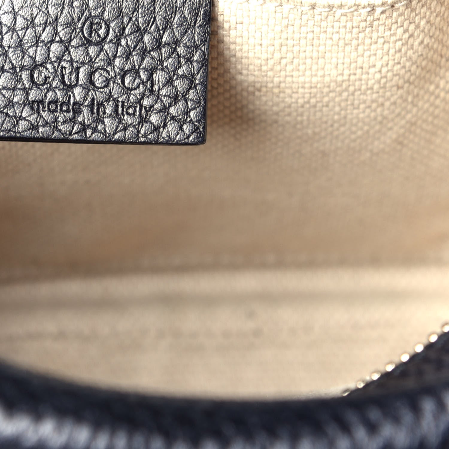 Gucci Pebbled Calfskin Small Soho Disco Bag Black 6 of 9
