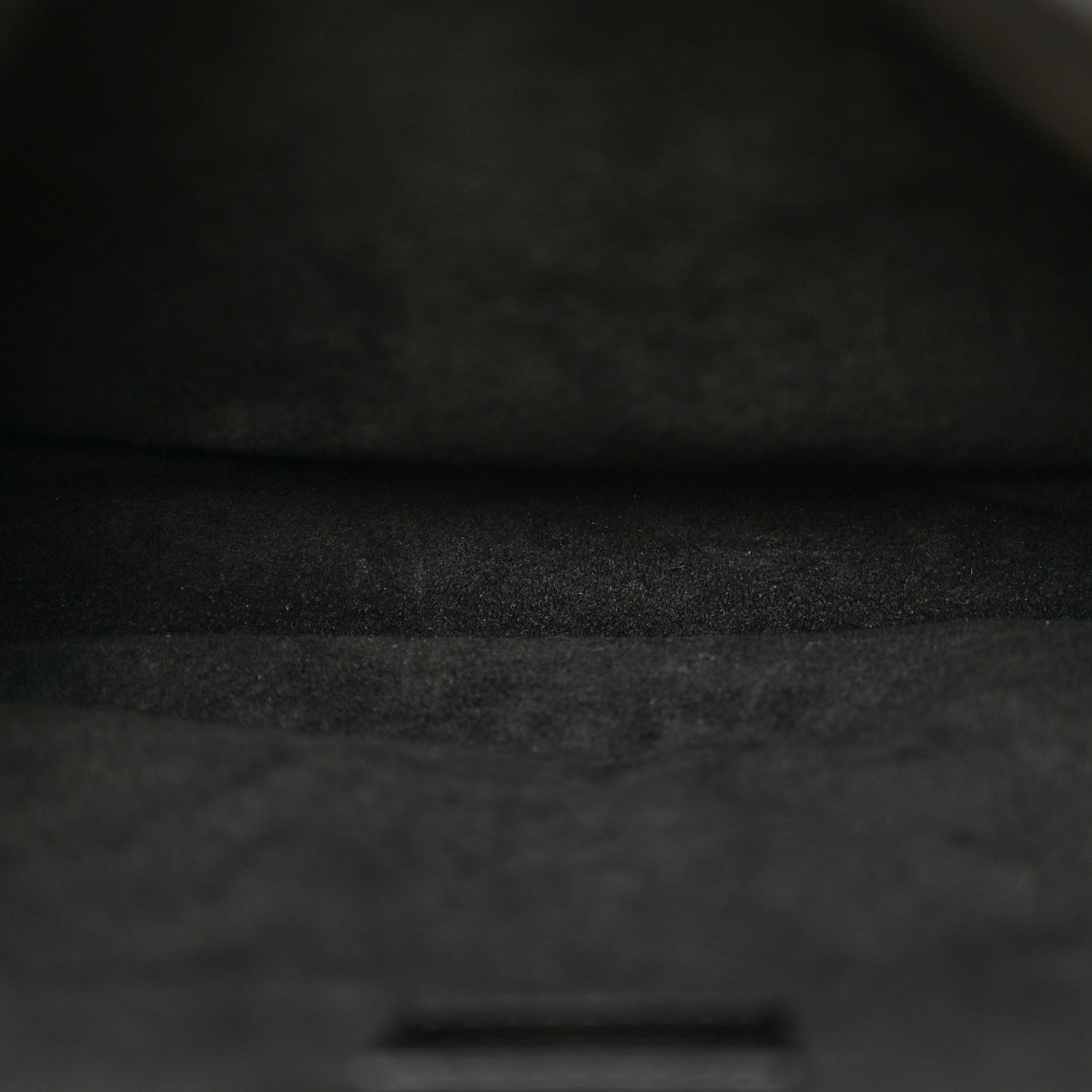 Reverse Monogram Pochette Metis