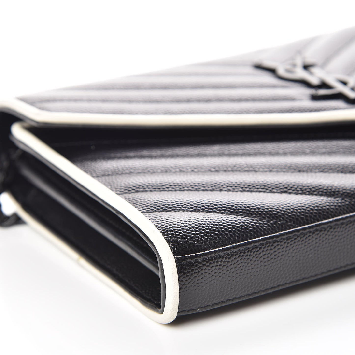 Grain De Poudre Matelasse Chevron Monogram Chain Wallet Black White