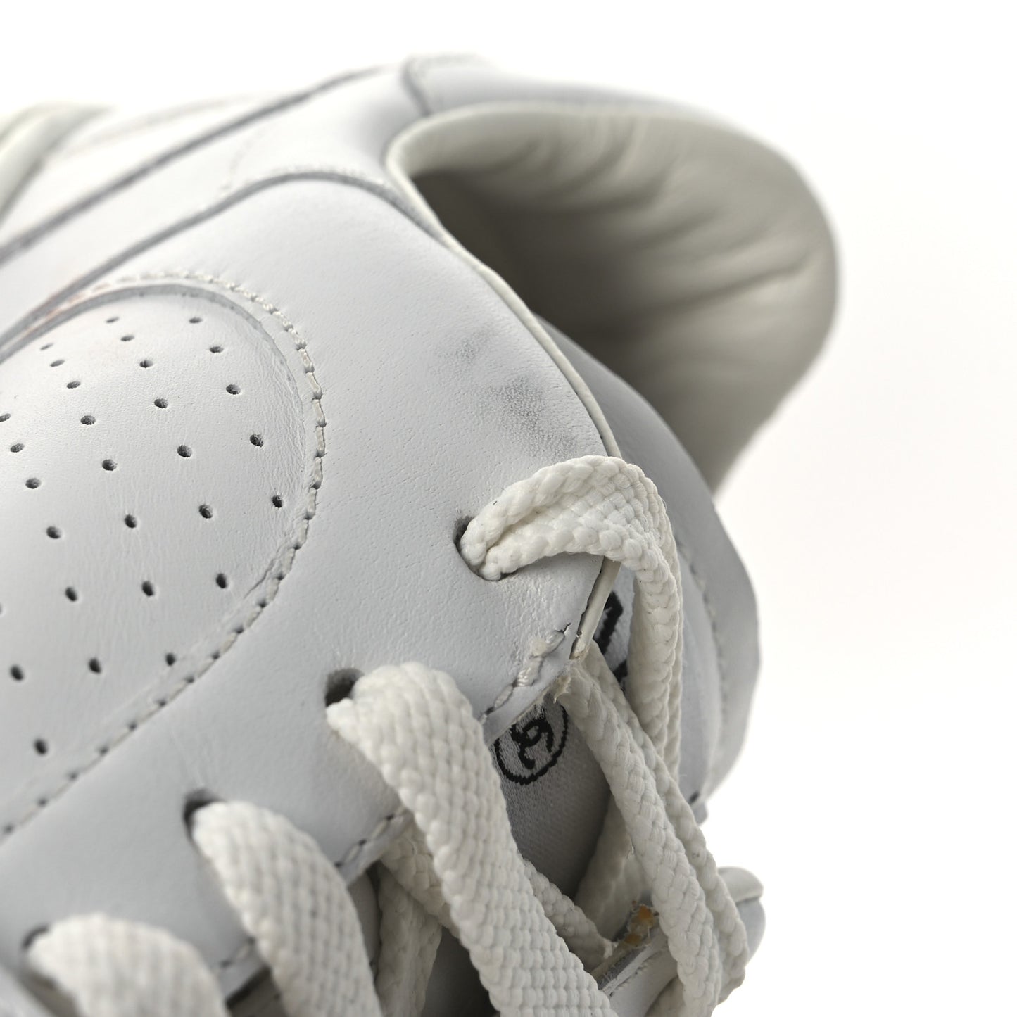 Calfskin Womens CC Sneakers 39.5 White