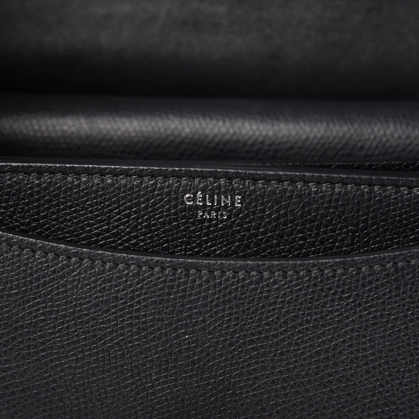 Baby Grained Calfskin Small Case Flap Black