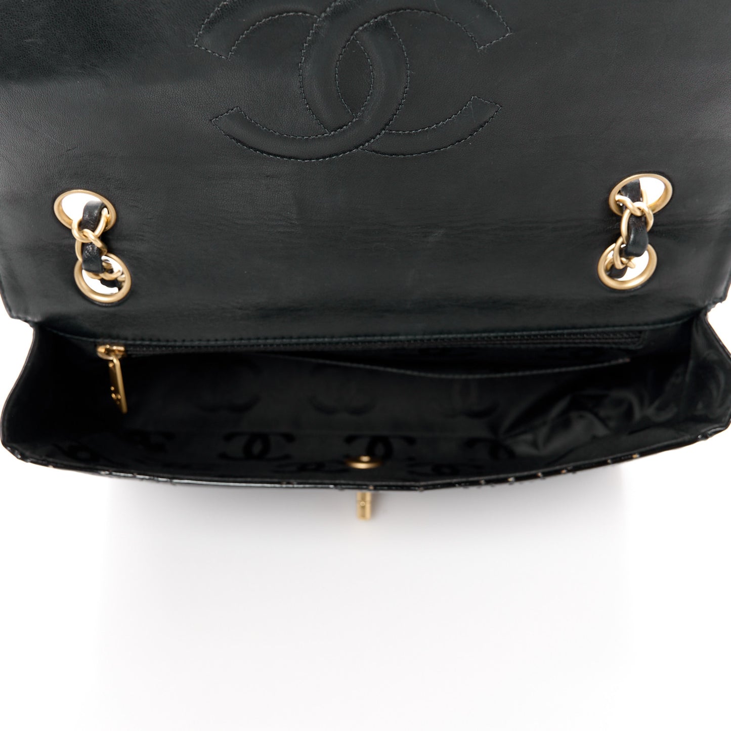 Patent Perforated Camellia Medium Single Flap Black