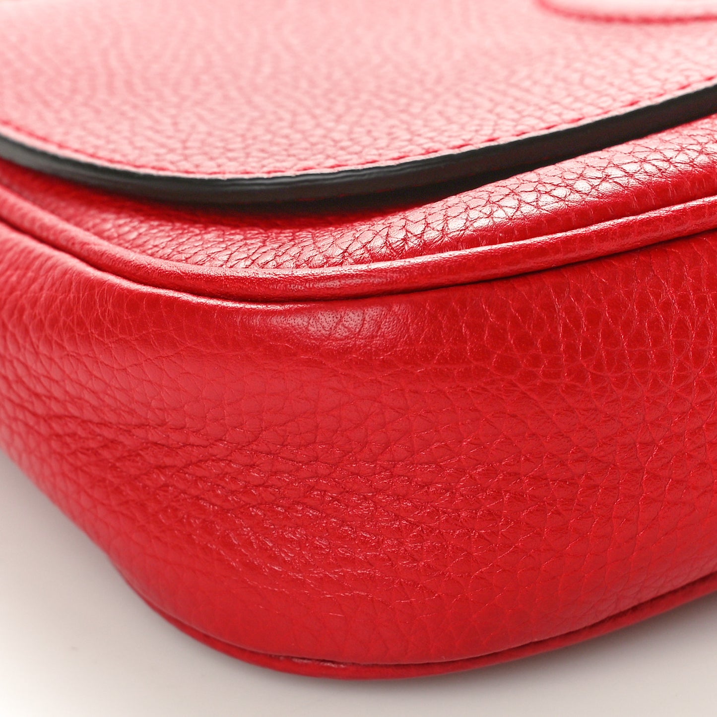 Pebbled Calfskin Medium Soho Flap Crossbody Vibrant Red