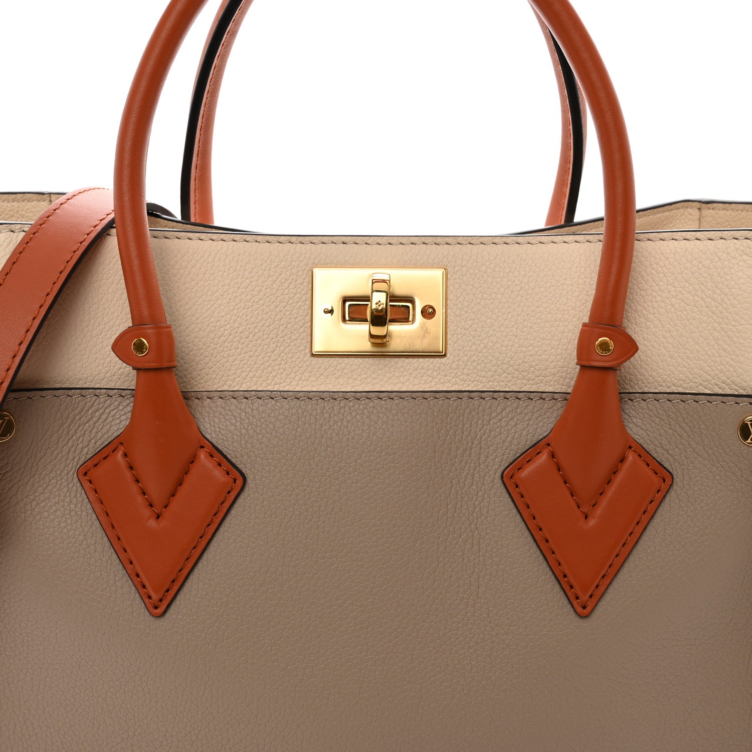 Louis Vuitton Calfskin Monogram Tufting On My Side Galet 7 of 9