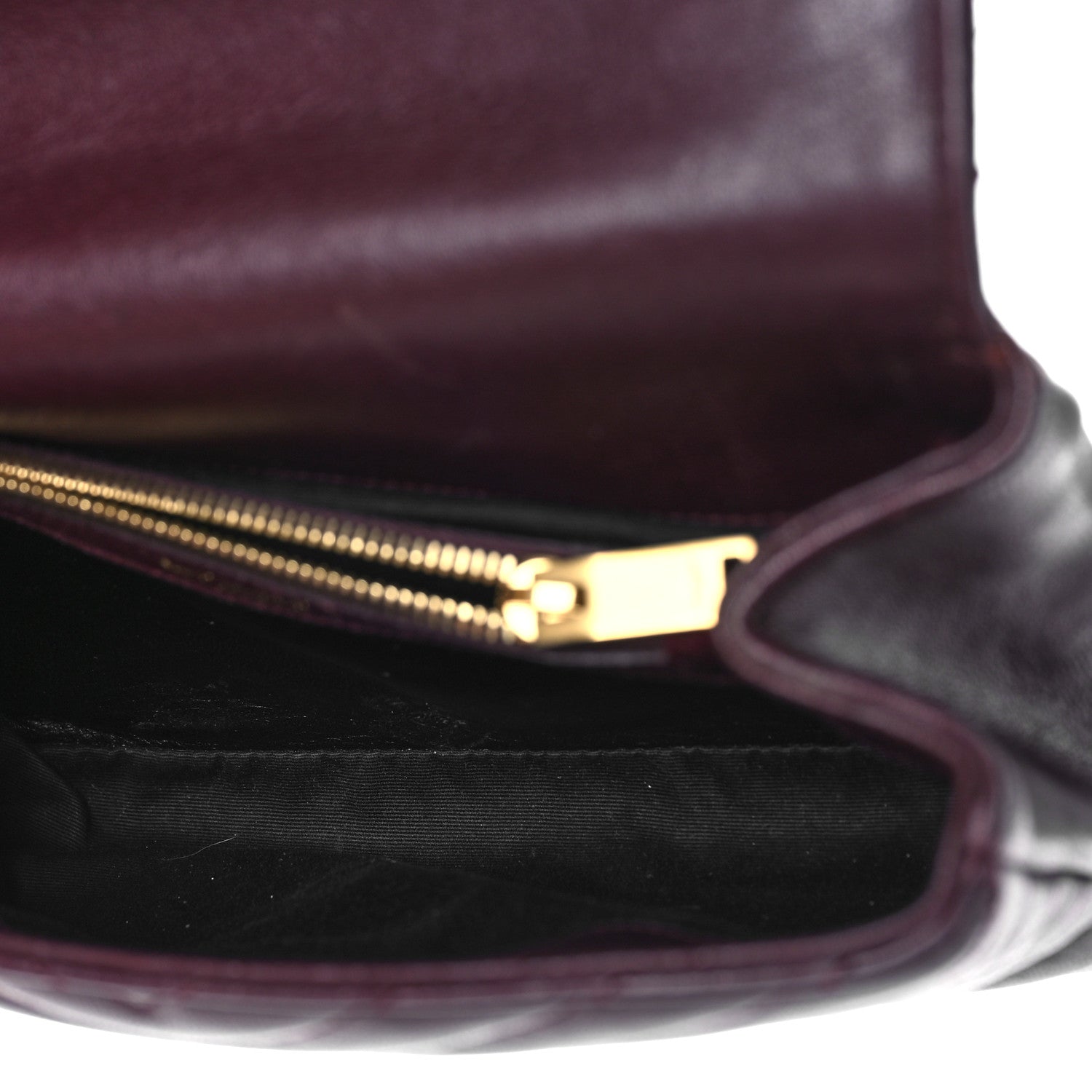Saint Laurent Sheepskin Matelasse Chevron Monogram Medium College Bag Amaranto 5 of 12