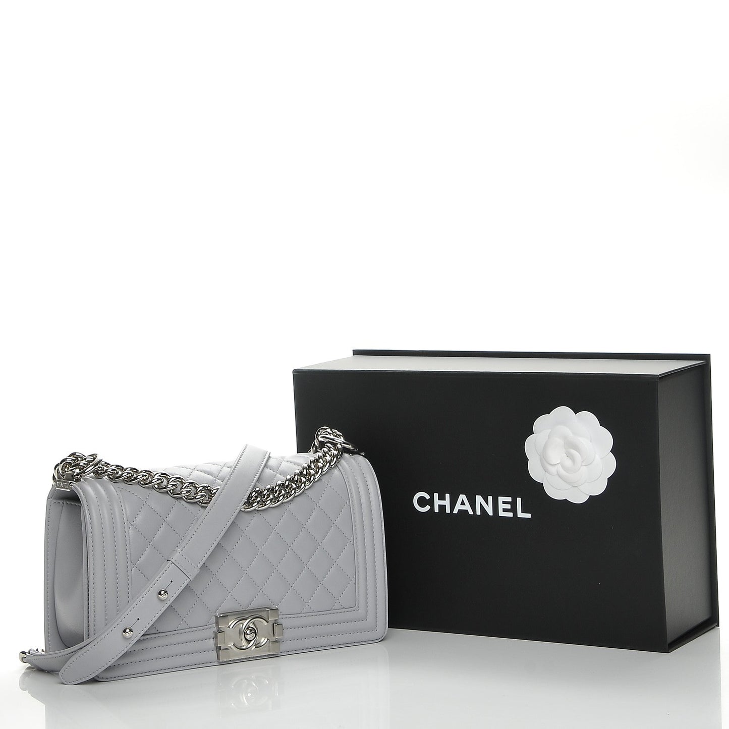 Lambskin Quilted Medium Boy Flap Grey