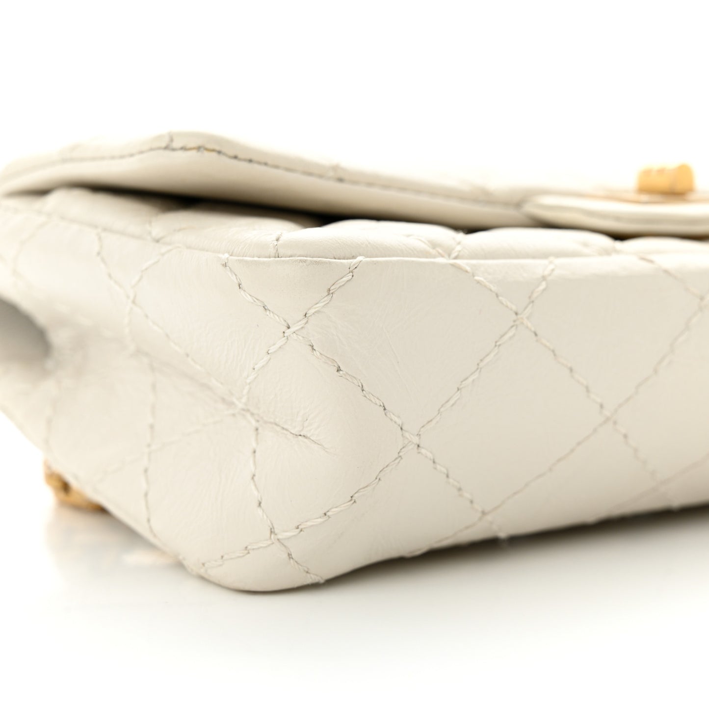 Aged Calfskin Quilted 2.55 Reissue Chain Waist Bag White