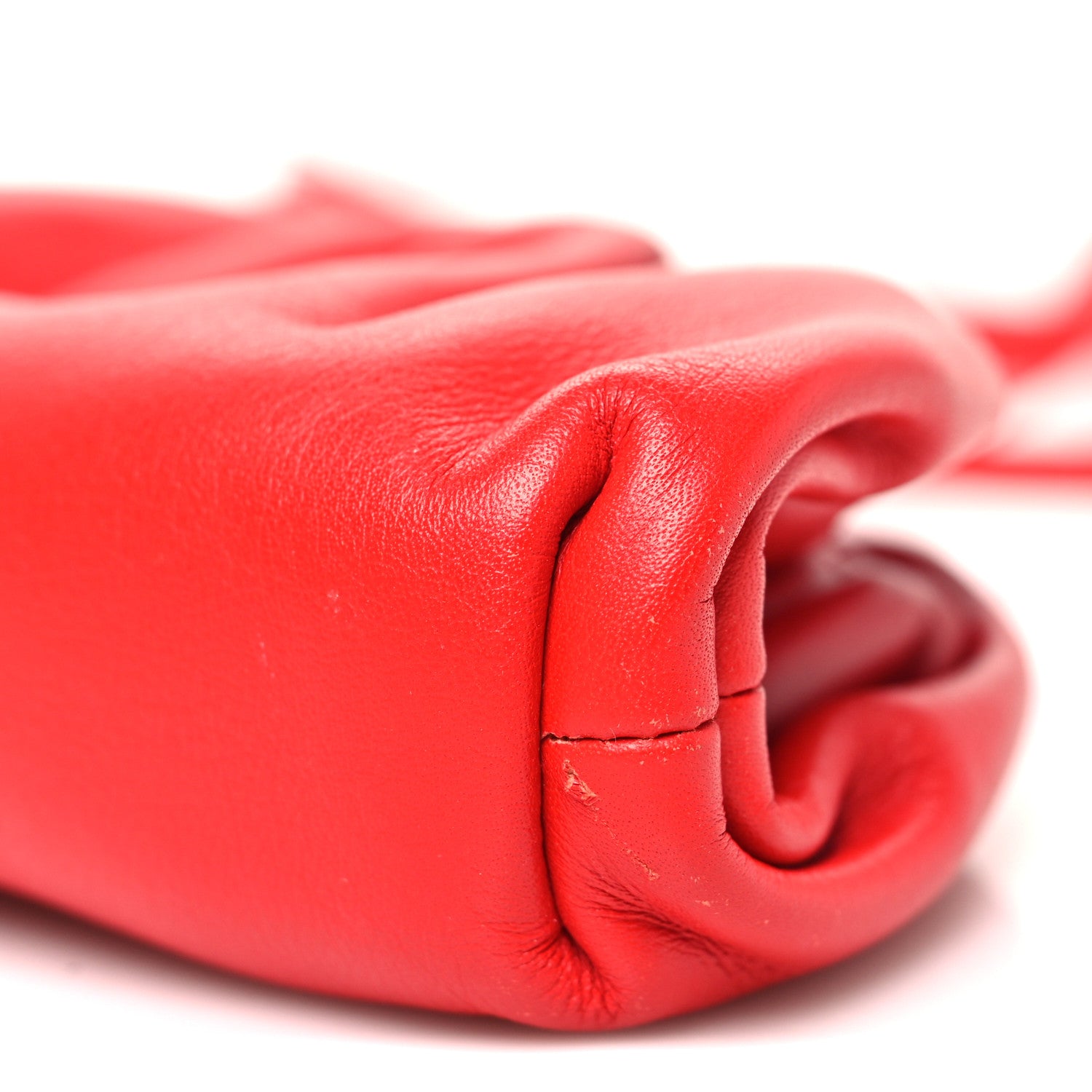 BOTTEGA VENETA レザー ケース レッド Bottega Veneta Butter Calfskin Coin Purse Nail Polish 1856645