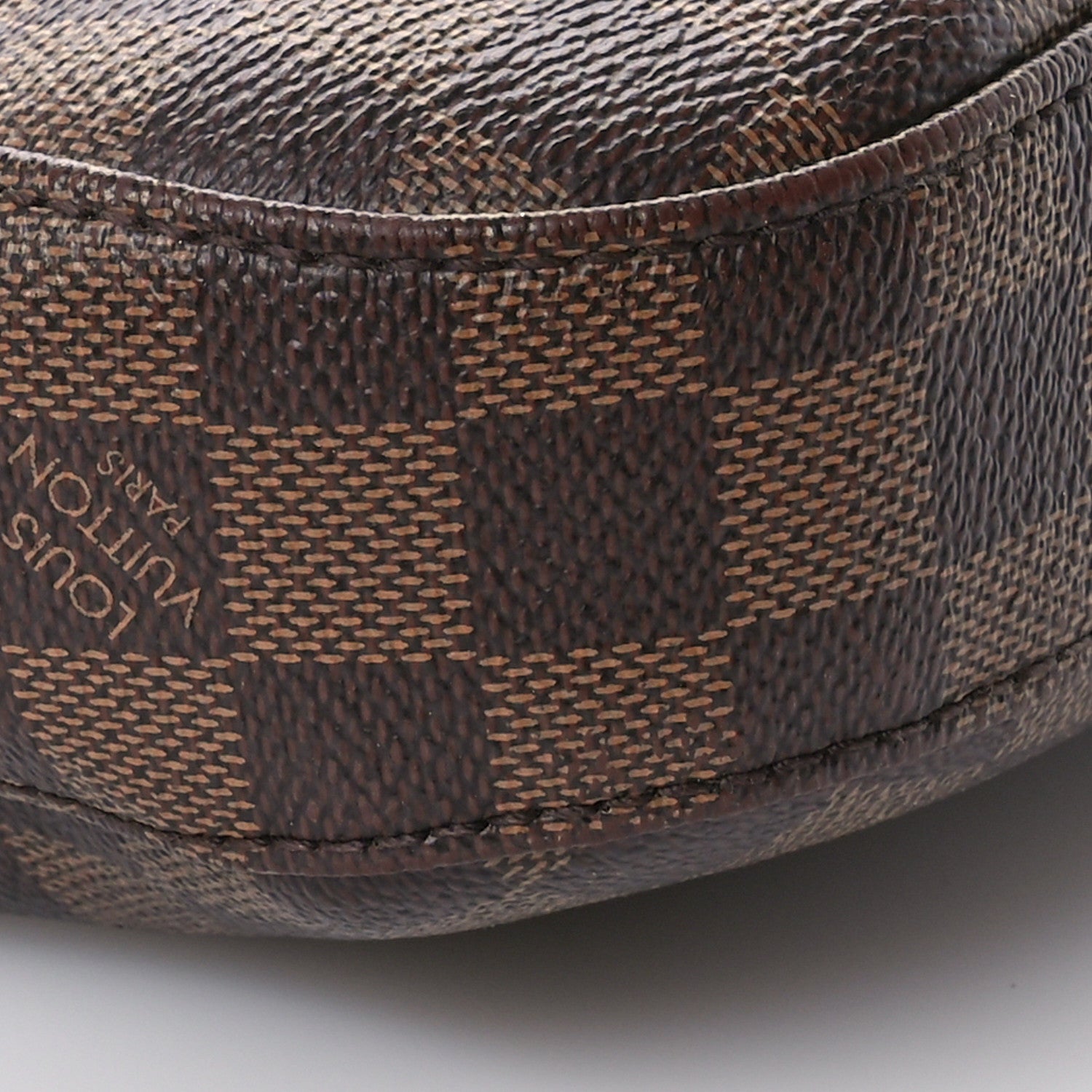 Louis Vuitton Damier Ebene South Bank Besace 9 of 11