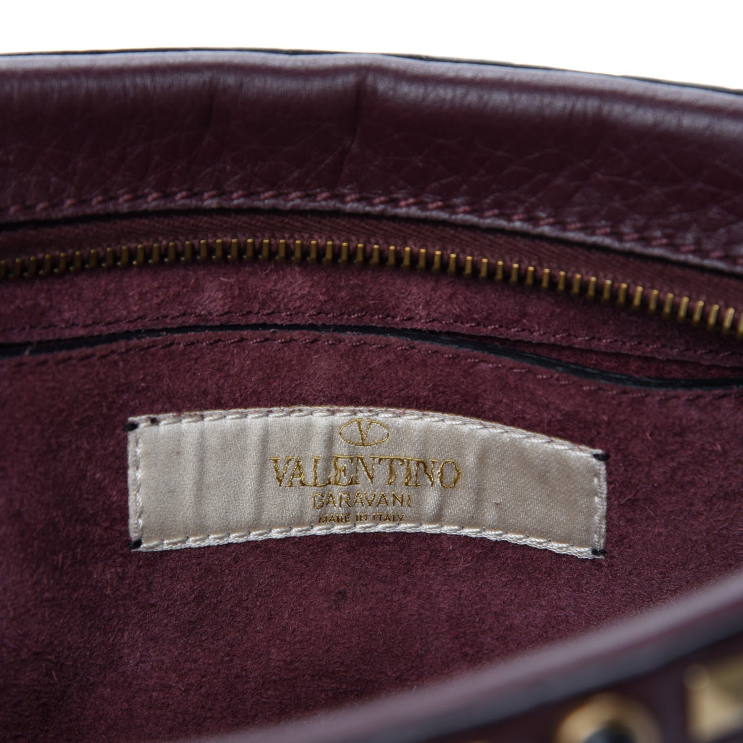 Valentino Garavani Pebbled Calfskin Rockstud Rolling Camera Bag Rubin 8 of 9