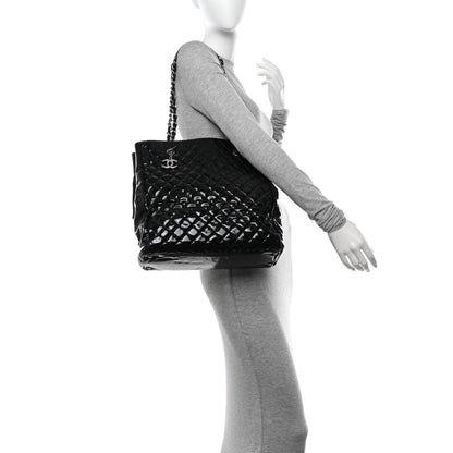 Chanel Patent Quilted Large Shopping Tote Black 2 of 18