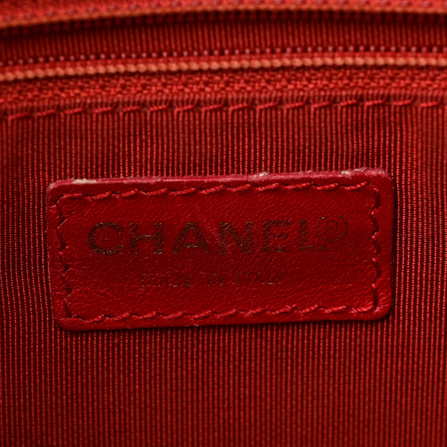 Caviar Quilted Petit Timeless Shopping Tote PTT Red