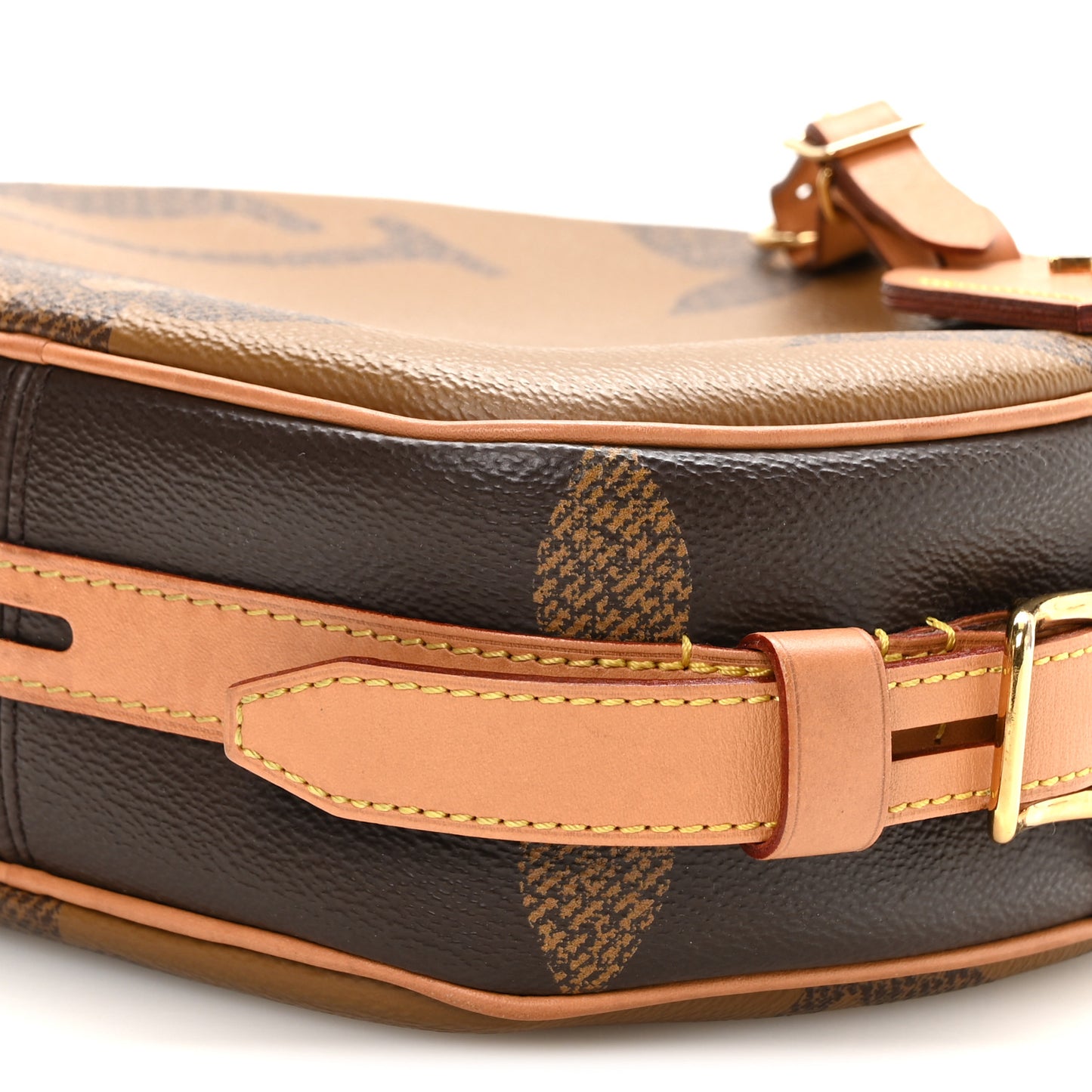 Reverse Monogram Giant Boite Chapeau Souple