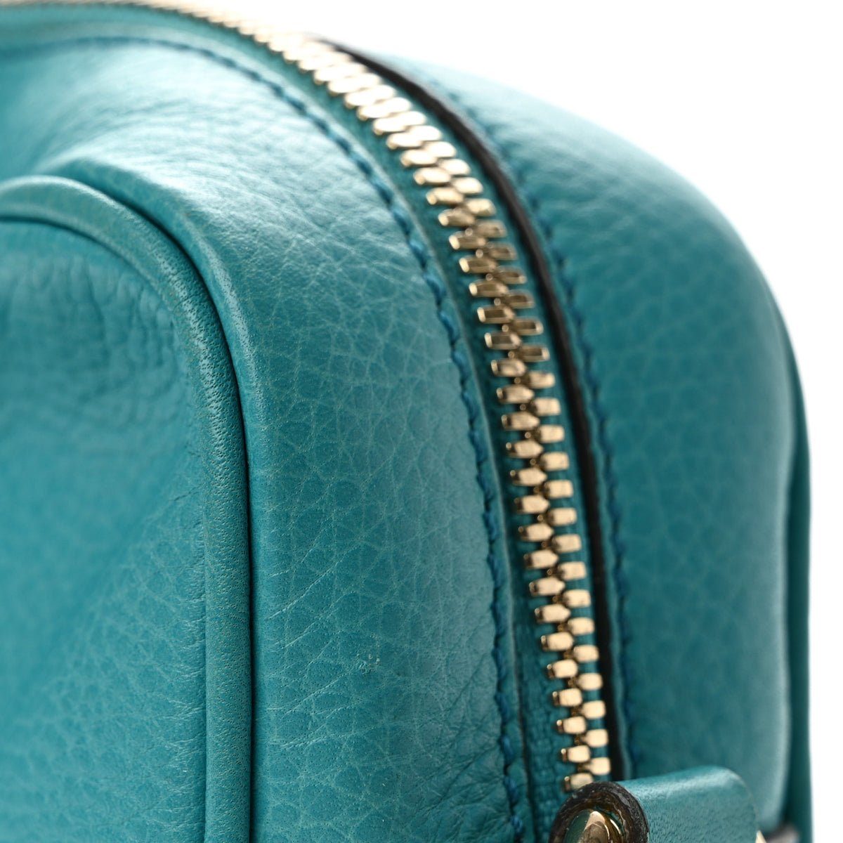 Pebbled Calfskin Small Soho Disco Bag Deep Cobalt